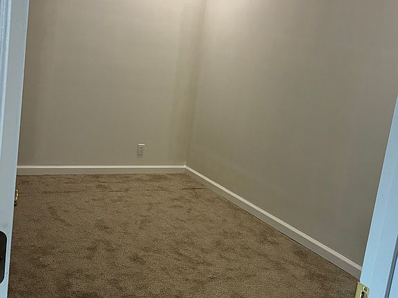 5th image of 8833 Pleasant Garden Ln
