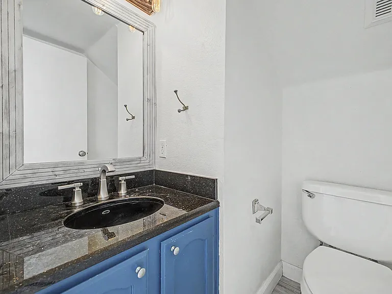 1006 S Tiago Dr — Photo 17