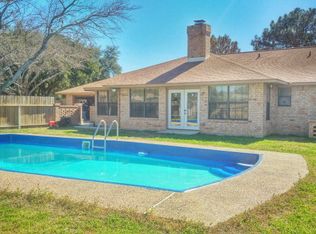 616 Cenizo Blvd, Uvalde, TX 78801