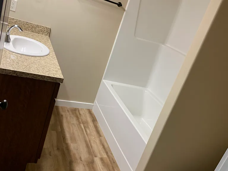 1148 Forestglen Dr — Photo 9