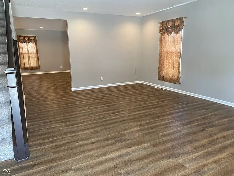 5668 Grosbeak Dr — Photo 3