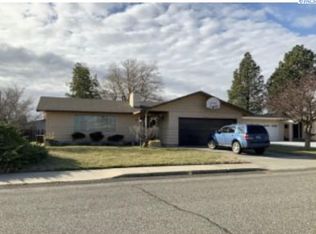 2421 W Grand Ronde Pl, Kennewick, WA 99336