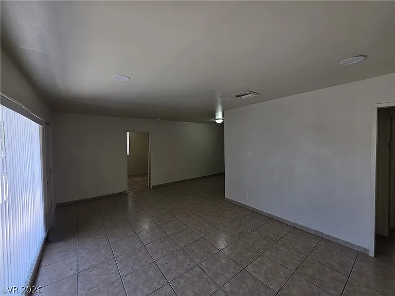 910 Magnolia Ave — Photo 24
