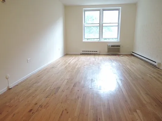Rented by NYLA Realty | media 4