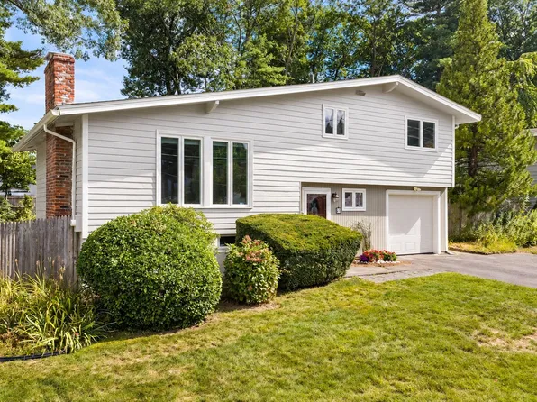 27 Randy Rd, Framingham, MA 01701