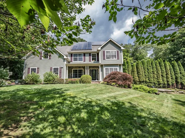 16 Devonshire Lane, Haddam, CT 06441