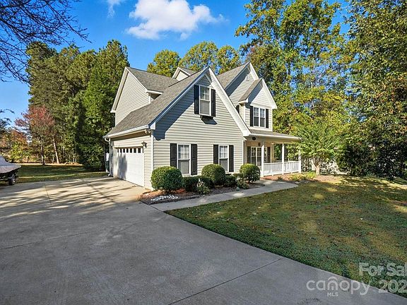 2nd image of 3633 Creek Ridge Dr