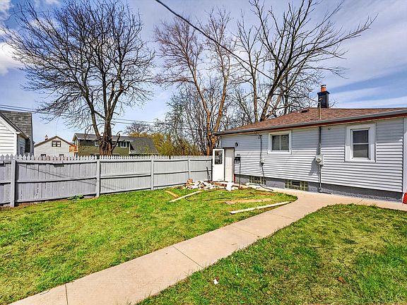 3rd image of 3561 S 31st STREET