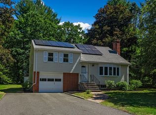 133 Minuteman Dr, Concord, MA 01742