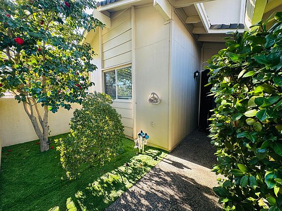 3rd image of 14 Miranda Ct
