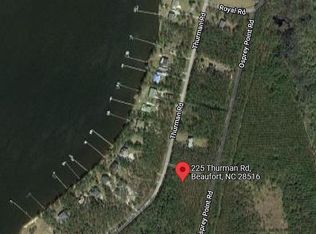 225 Thurman Rd, Beaufort, NC 28516