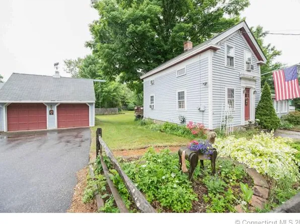 32 Wickett St, Pine Meadow, CT 06061