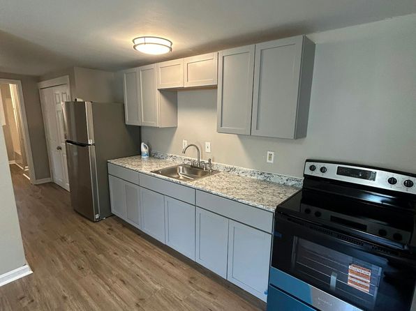 150 S Main St #5