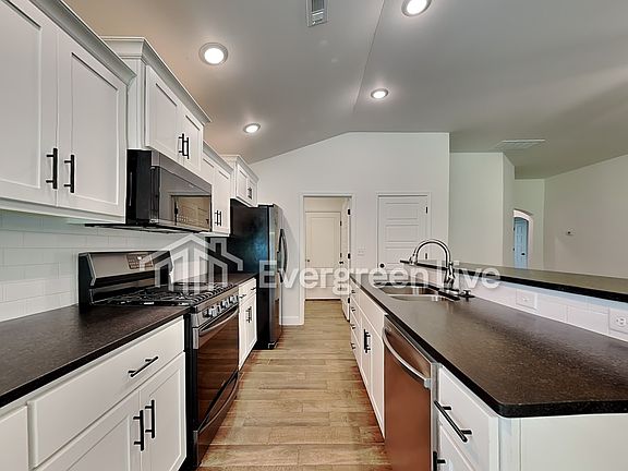 2nd image of 6008 NW Grant St