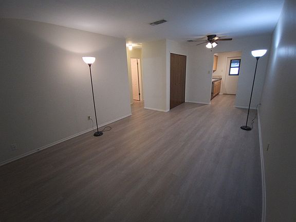 2nd image of 327 Briarwood Dr