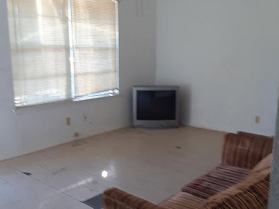 2nd image of 6231 Cedar Valley Dr