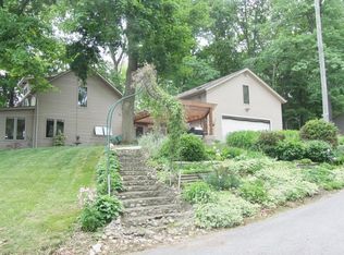1375 Lane 221 Hamilton Lk, Hamilton, IN 46742
