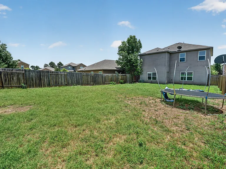 169 Allington Cir — Photo 29