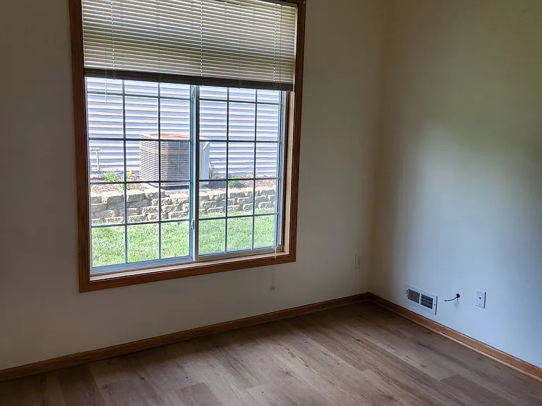 719 Kitterman Cir — Photo 10