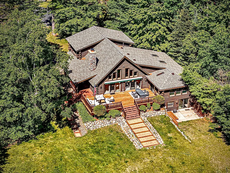 3116 Oneida Lake Rd