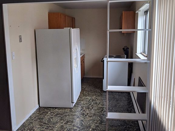 2nd image of 4110 Storer Ave APT 3