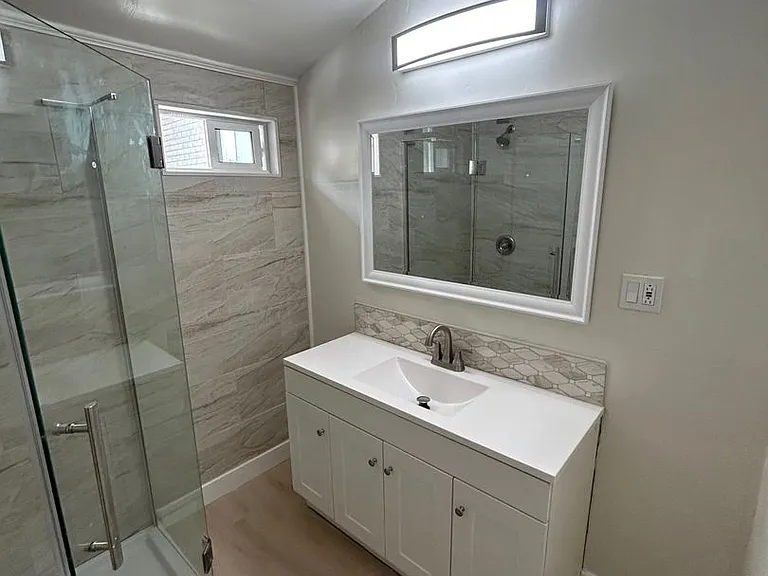 4002-6 Florida Street Apartments — Photo 7