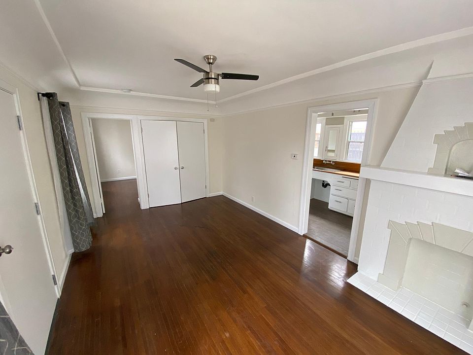 1st image of 2900 Edgehill Dr #2902