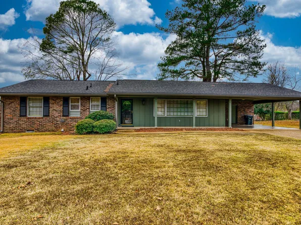 209 Roxie Dr, Florence, AL 35633