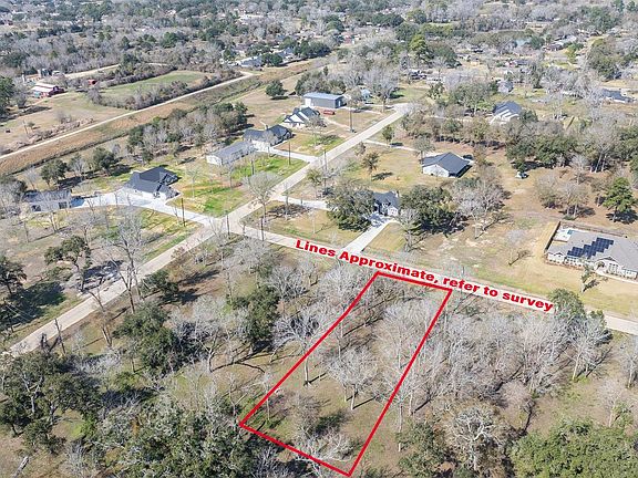 3rd image of 2807 Chinaberry Ln