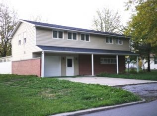 723 Saint Charles St, Moberly, MO 65270