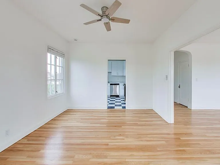 3719 Emerson St #9 — Photo 7