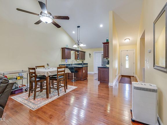 5th image of 18518 Keeneland Ln