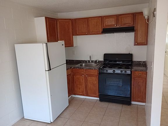 5th image of 401 N D St #17
