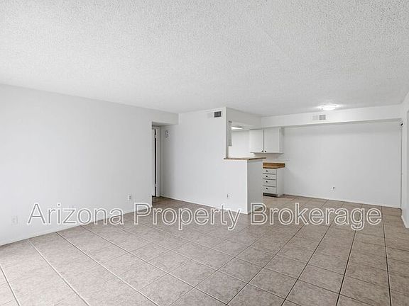 3rd image of 4608 W Maryland Ave Unit 138