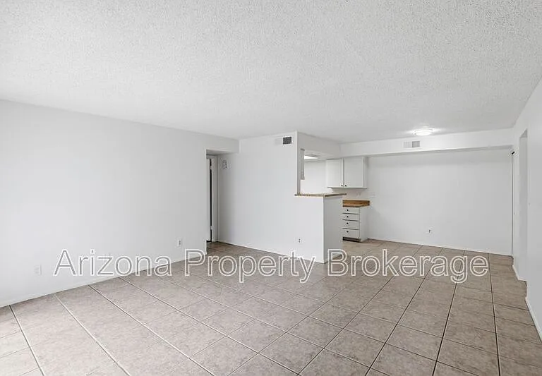 4608 W Maryland Ave #138 — Photo 3