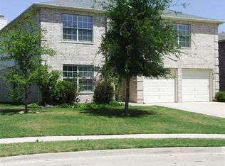 700 Quail Dr, Saginaw, TX 76131