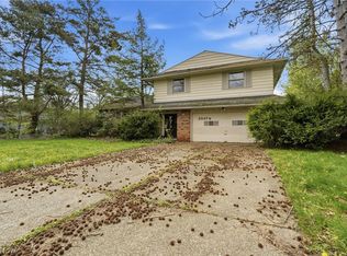 25478 Maidstone Ln, Beachwood, OH 44122