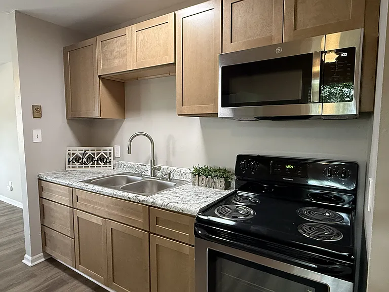 512 W Florida St #B — Photo 10