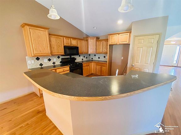 5th image of 6486 Black Diamond Ln