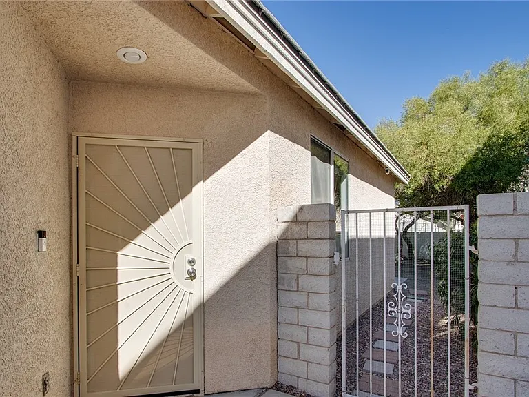 8836 Iron Hitch Ave — Photo 3