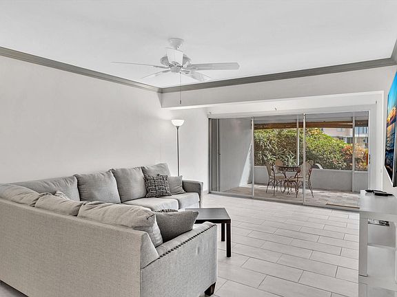 2nd image of 1541 NW 20th Avenue #102