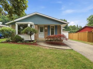 327 Grangewood Dr, Waterloo, ON N2K2E4