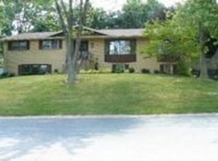 2225 Sutton Rd, York, PA 17403