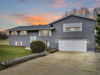 5702 Kirkwood Dr, Rockford, IL, 61109