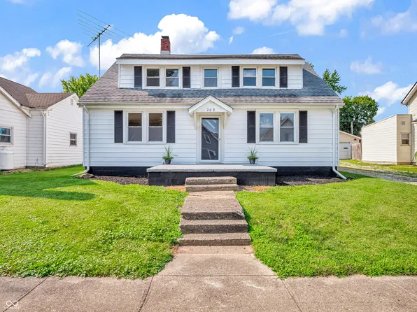209 W Adams St, Darlington, IN 47940