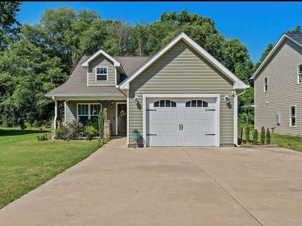 116 Cove Pl, Clinton, NC 28328