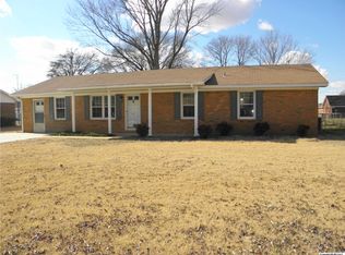 61 Sharon Ave, Courtland, AL 35618