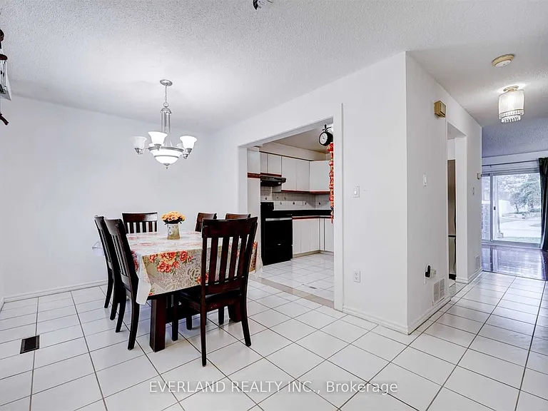 25 Brimwood Blvd #96 — Photo 3