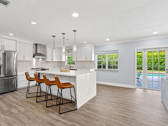 2nd image of 10098 Ramblewood Drive