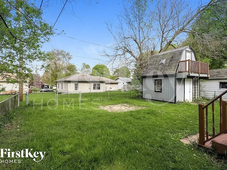 723 Fulton Ave — Photo 14